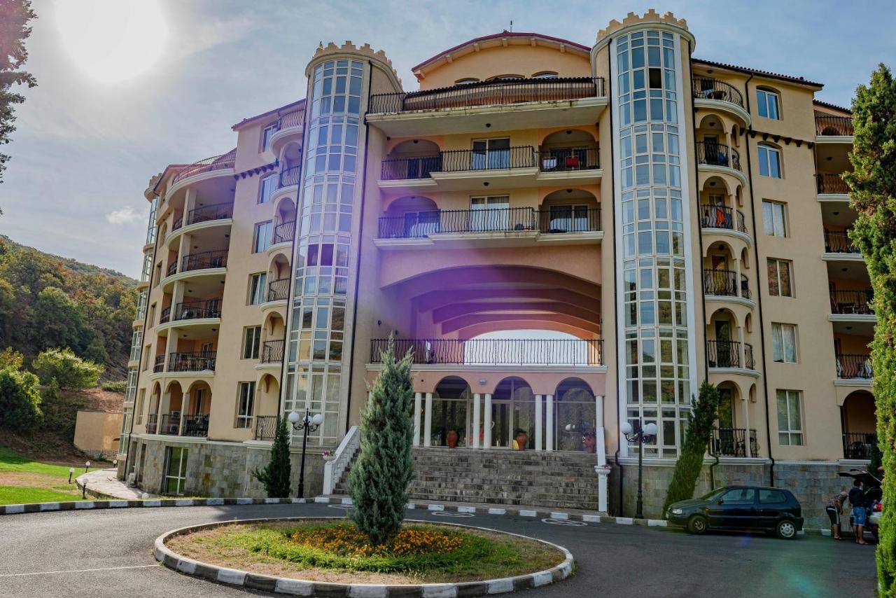 Menada Negresco Apartments เอเลนีเต ภายนอก รูปภาพ