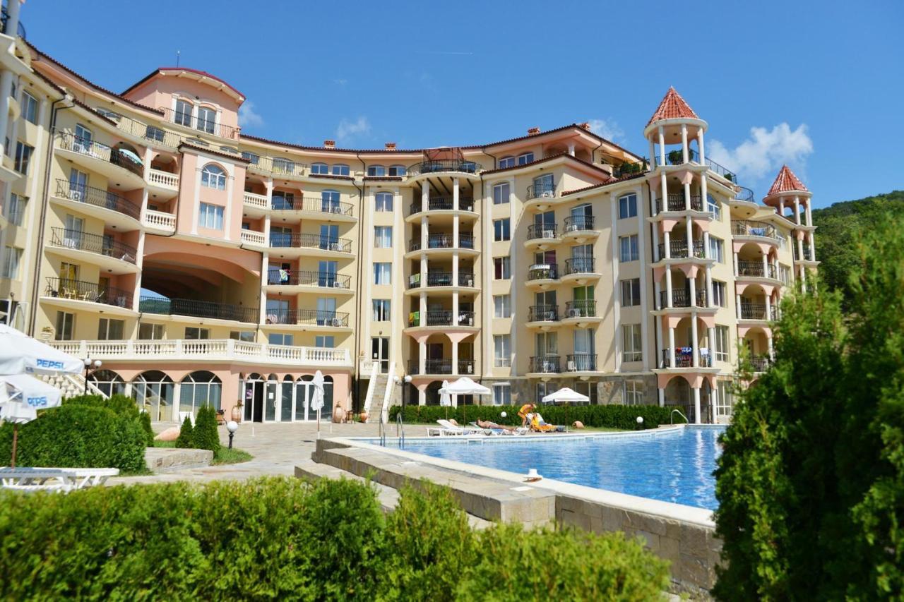 Menada Negresco Apartments เอเลนีเต ภายนอก รูปภาพ